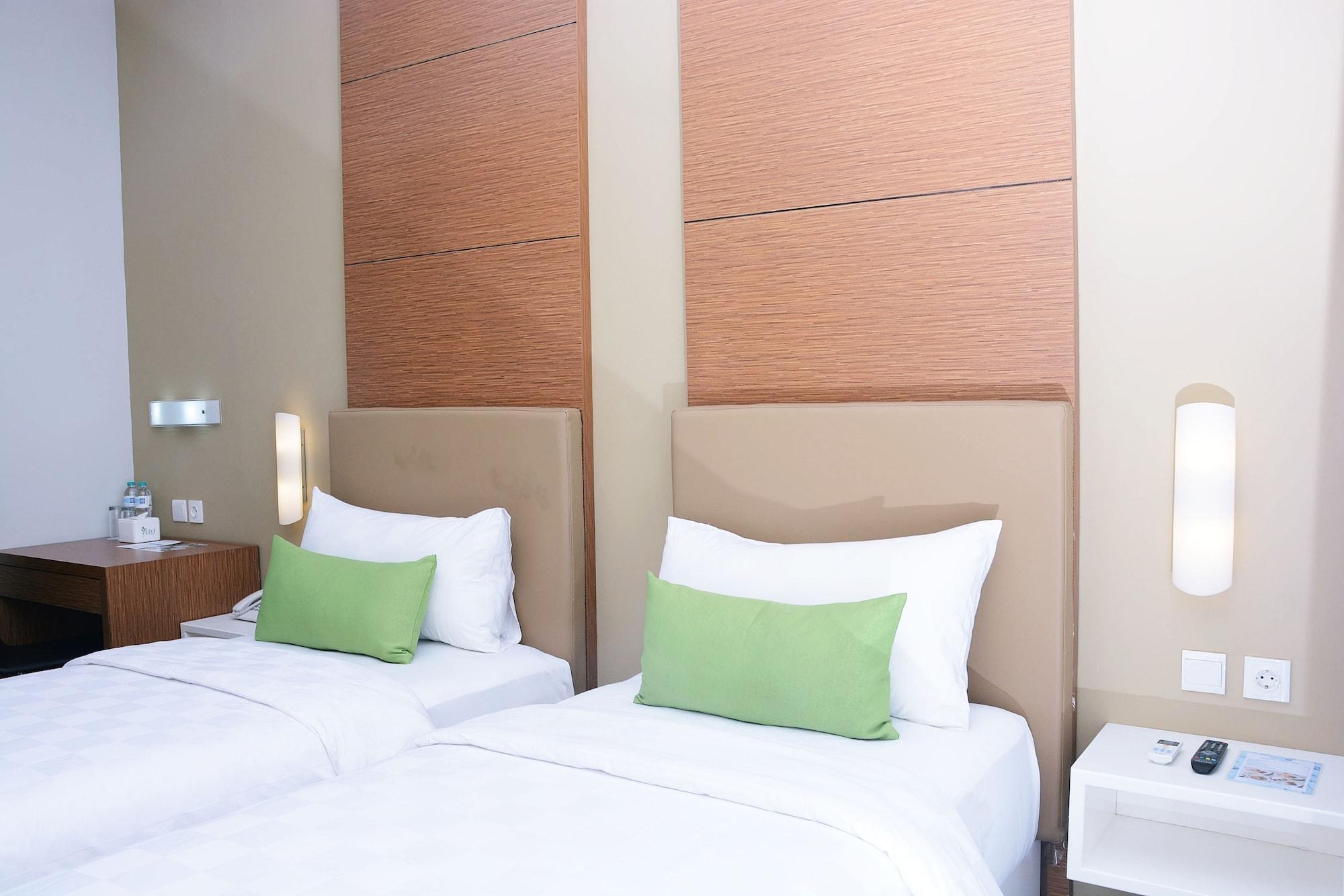 Terraz Tree Hotel Jakarta Exterior photo