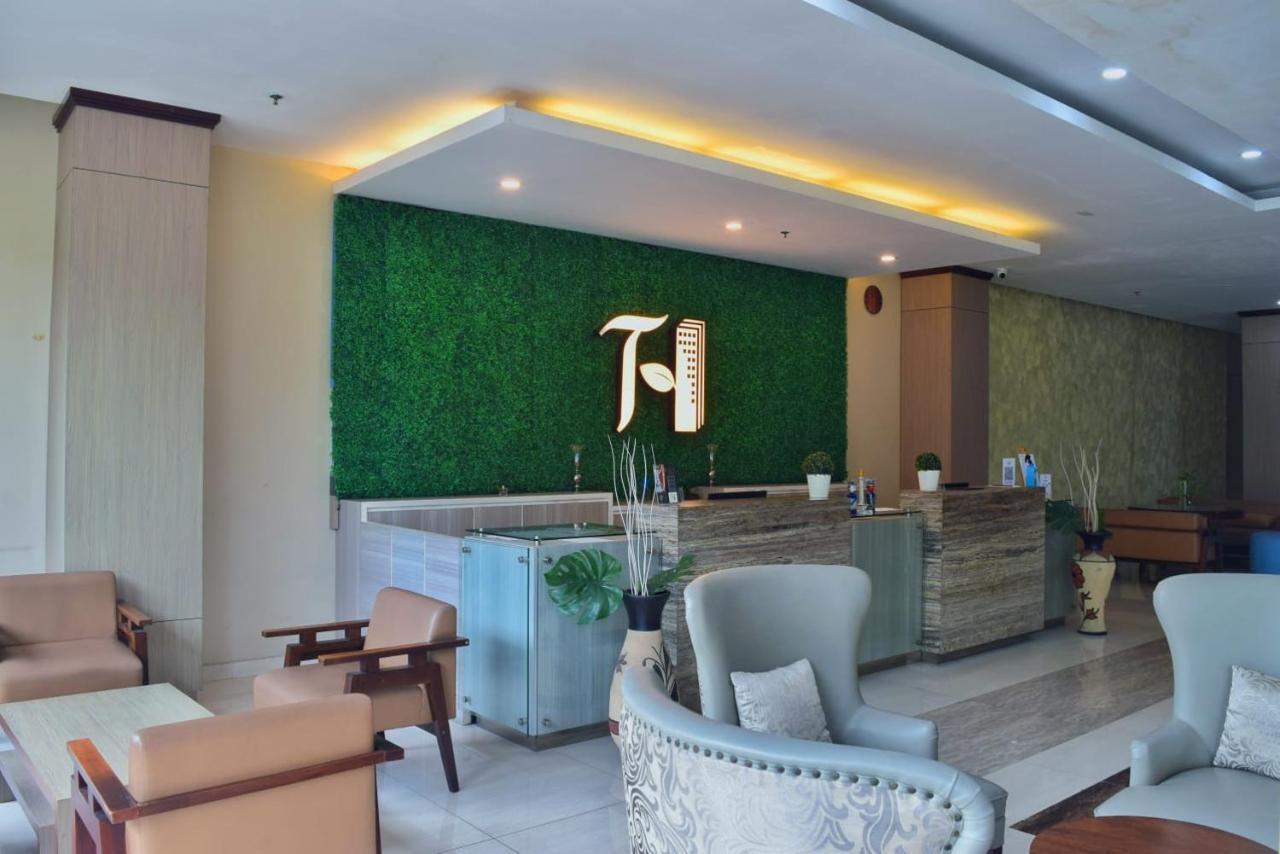 Terraz Tree Hotel Jakarta Exterior photo