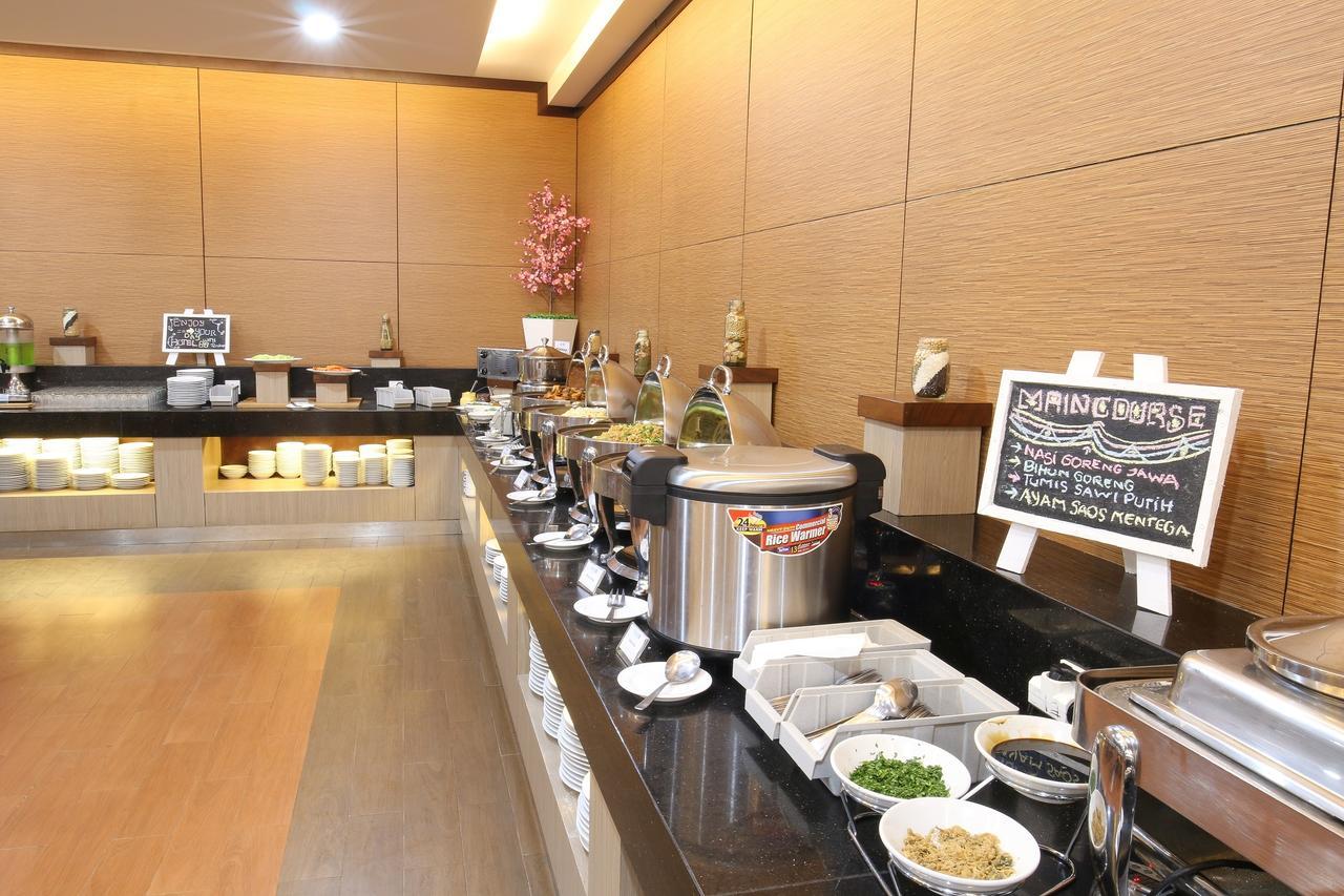 Terraz Tree Hotel Jakarta Exterior photo