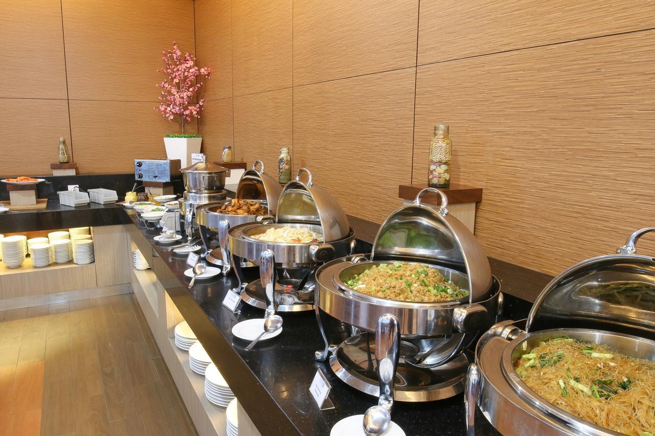 Terraz Tree Hotel Jakarta Exterior photo